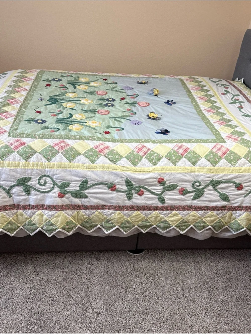 Vtg Floral Patchwork Quilt Applique Butterflies Prairie Point Edge Sz Full 80''